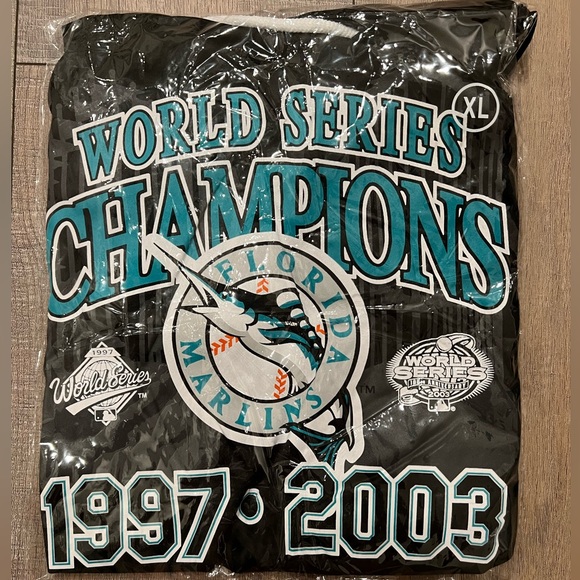 Miami Marlins 1997-2003 World Series Championship Short Sleeve Hoodie XL NWT - Picture 1 of 4